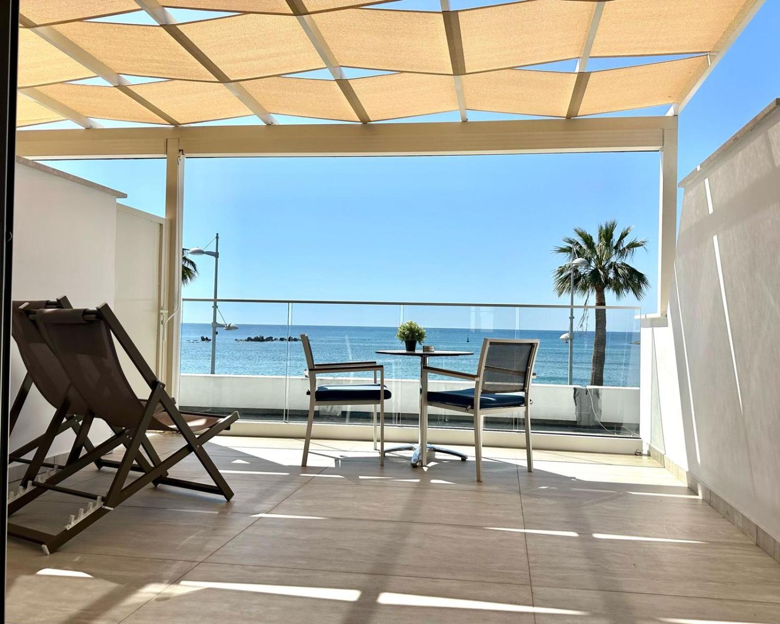 Harbour Lights Studio Apartments Paphos Eksteriør bilde